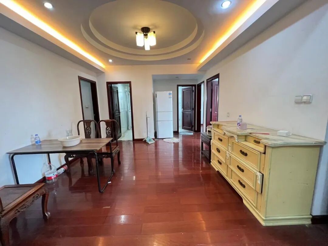 天河北二手房【太阳广场】77平，总价439万！