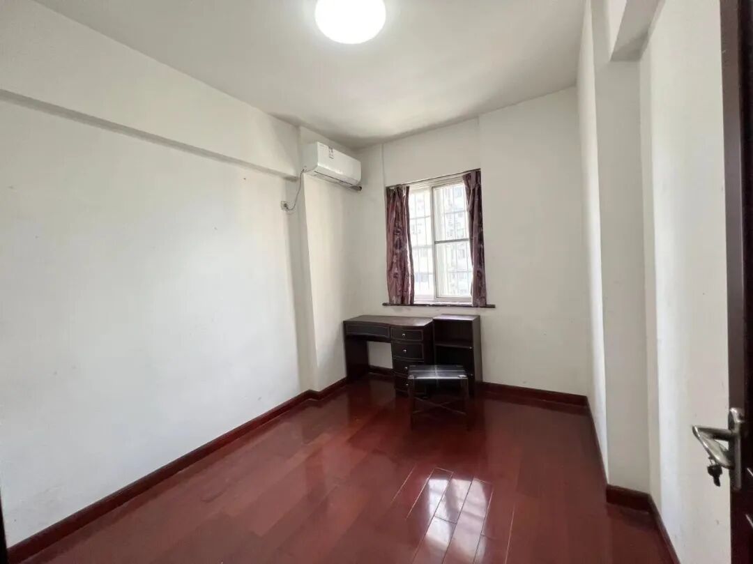 天河北二手房【太阳广场】77平，总价439万！