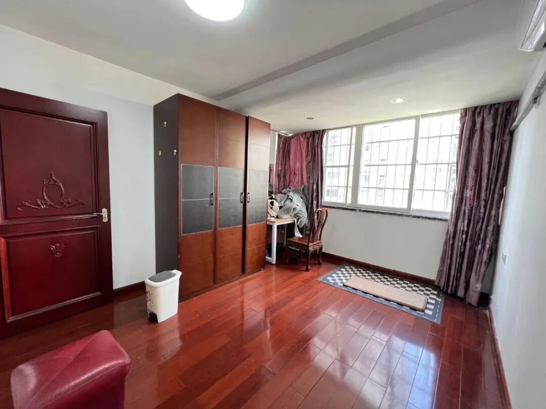 天河北二手房【太阳广场】77平，总价439万！