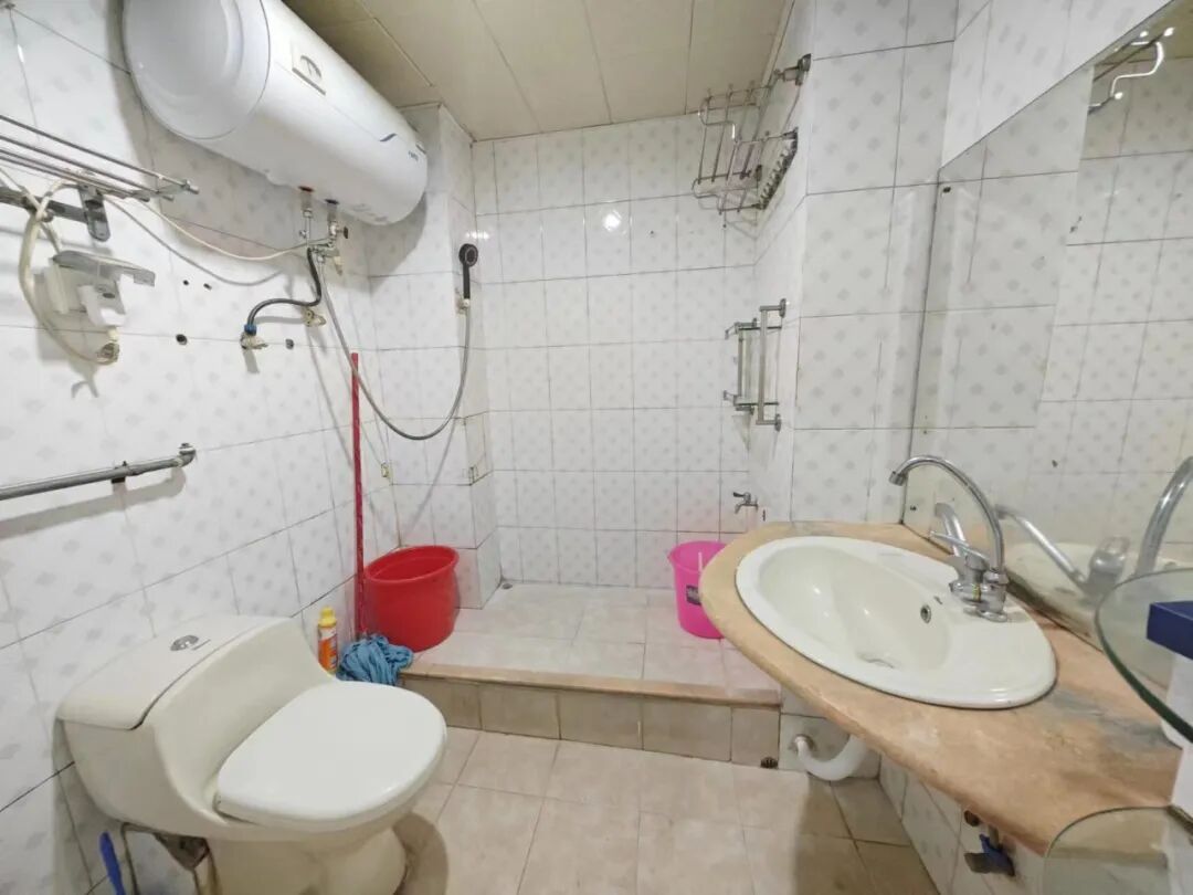 天河北二手房【天隆花苑】64平，总价310万！