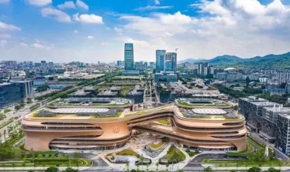 白云粤海云港城新领预售证1张，64套大平层入市！