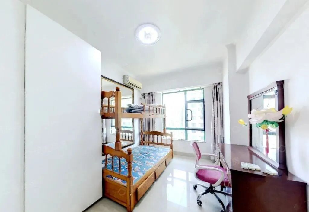 天河北二手房出售，天誉花园150平笋盘！