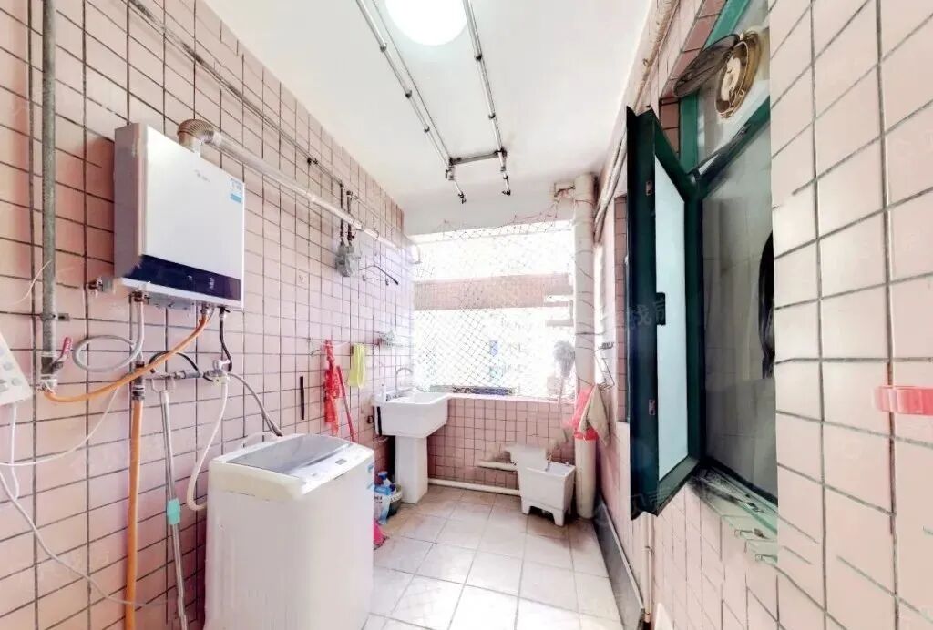 天河北二手房出售，天誉花园150平笋盘！