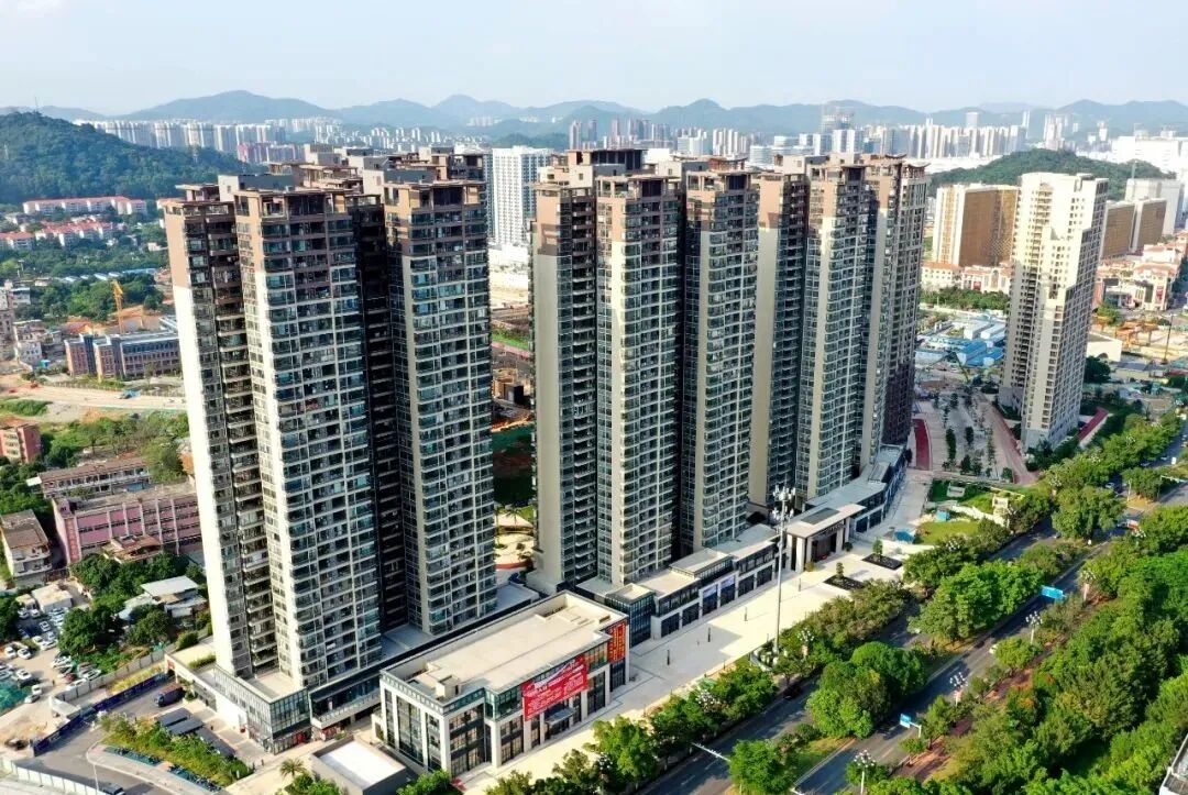 黄埔大壮名城一期清尾盘73-140方户型，5-6万+单价！