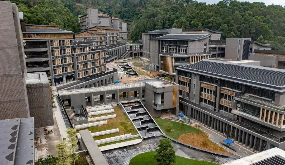 广东实验中学白云校区今年9月开始启用，周边有哪些在售楼盘？