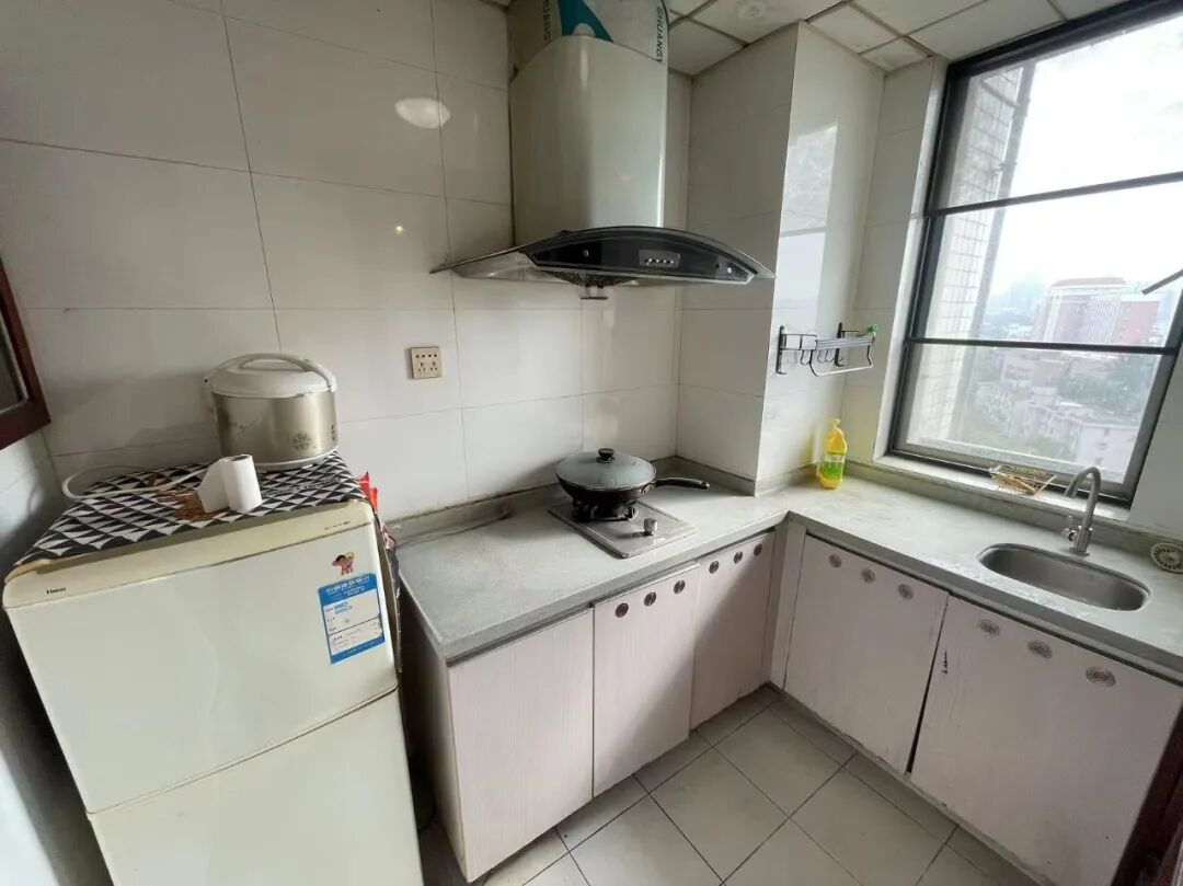 天河北二手房【尚德大厦】50平，总价300万！