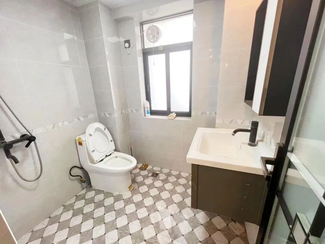 天河北二手房【天隆花苑】102平，总价598万！