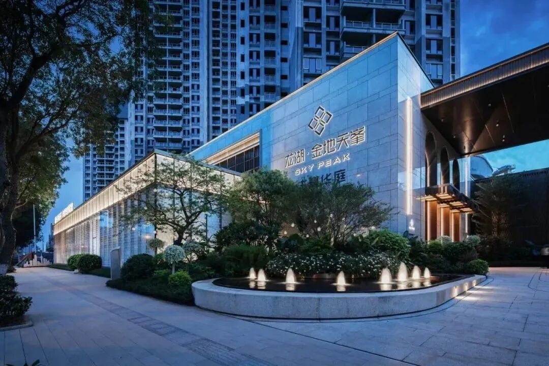 番禺龙湖金地天峯楼盘测评，项目周边配套怎么样?