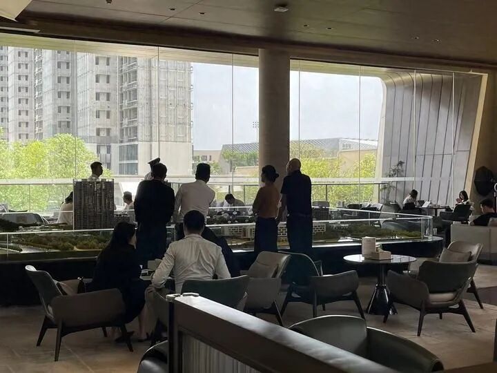 广州新政直击：番禺、黄埔不限购区域看房人气高涨