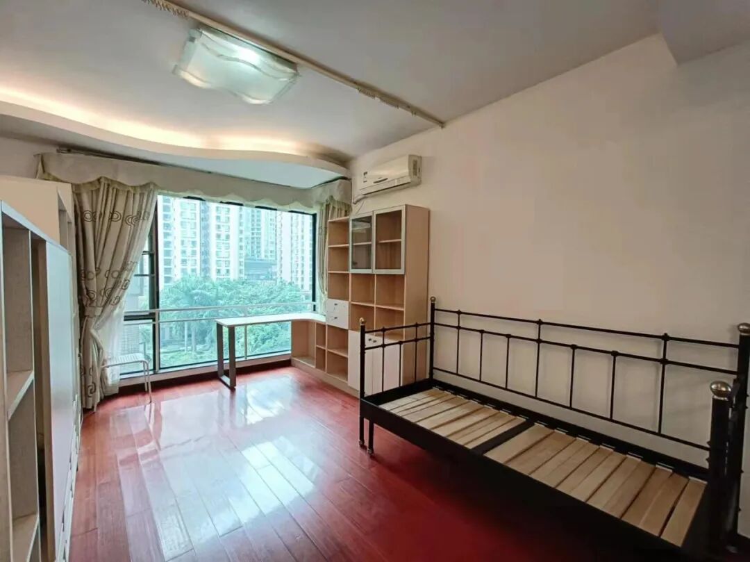 天河北二手房【芳草园】124平，总价1350万！