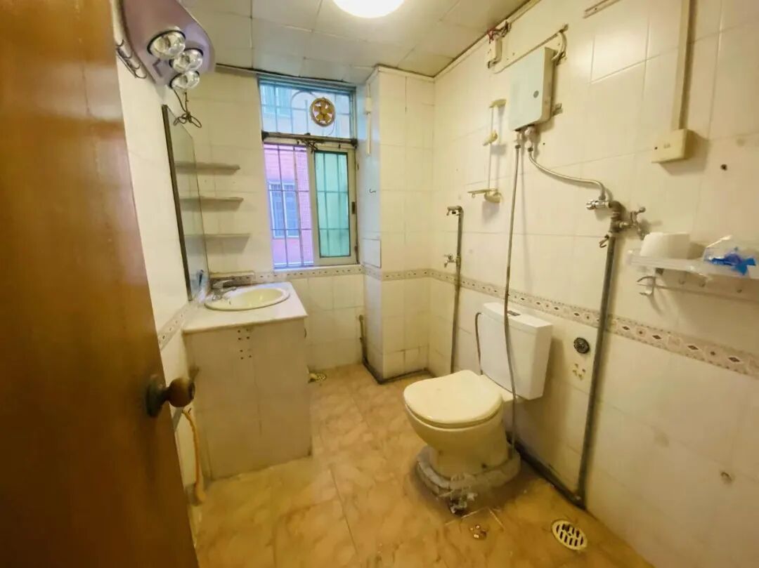 天河北二手房【龙口花苑】110平，总价750万！