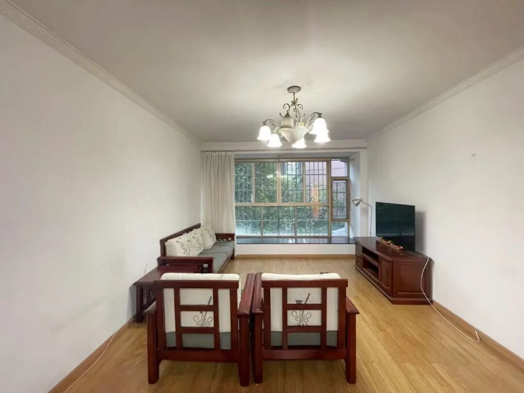 天河北二手房【帝景苑】110平，总价950万！