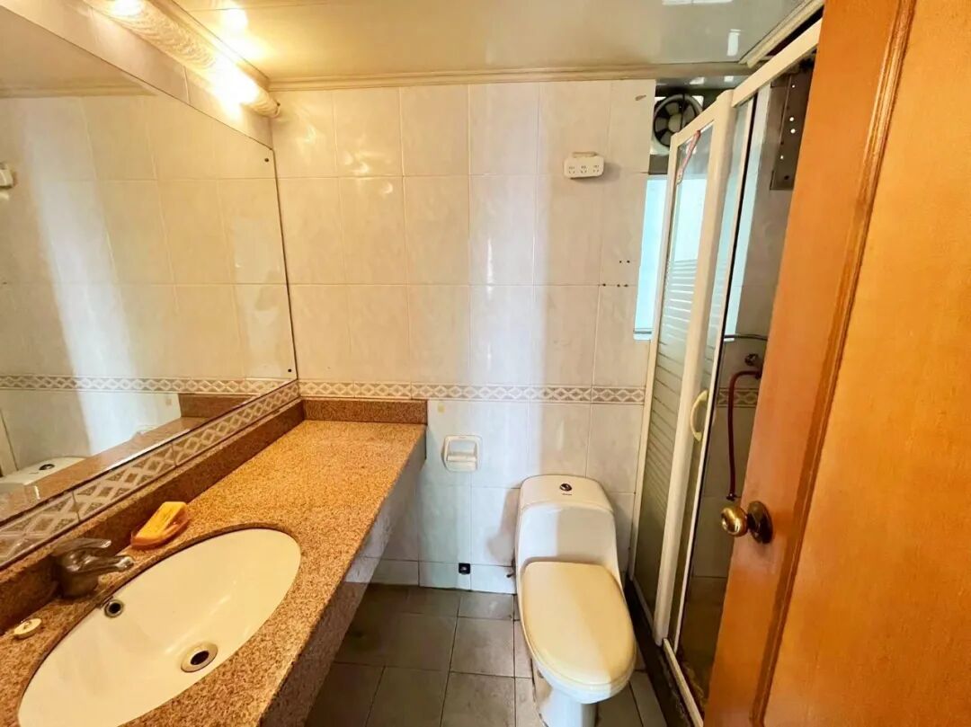 天河北二手房【鸿景园】1平81，总价800万！