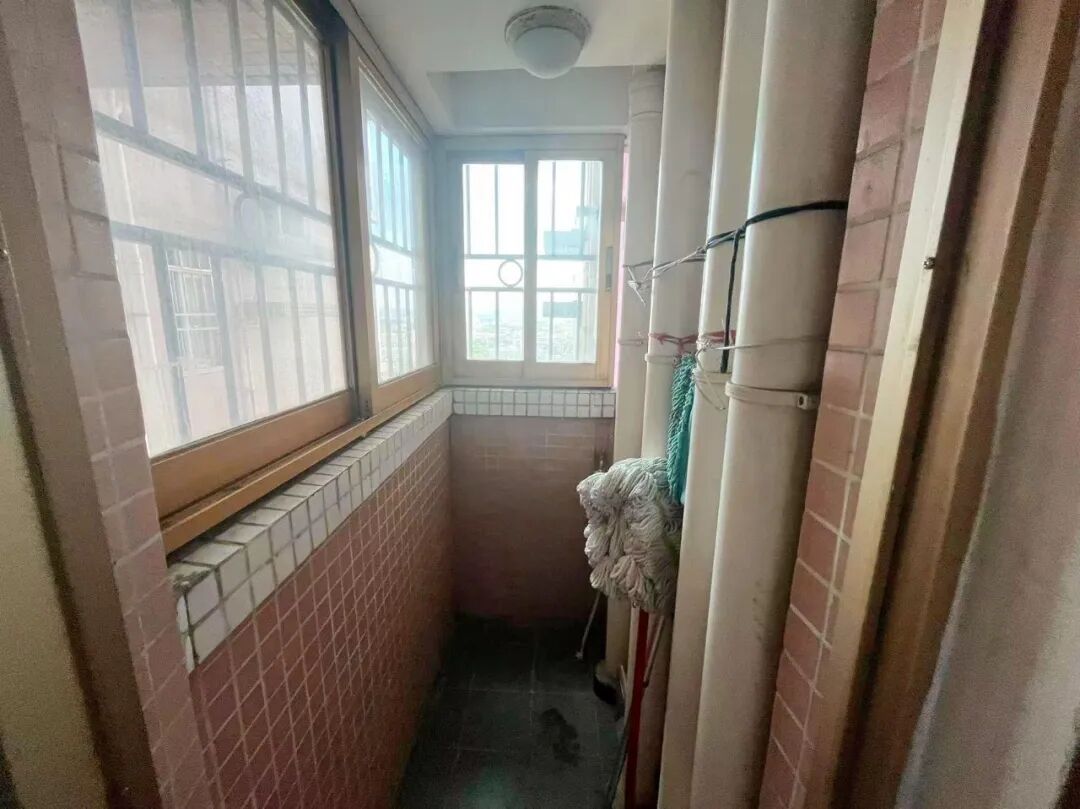 天河北二手房【鸿景园】1平81，总价800万！