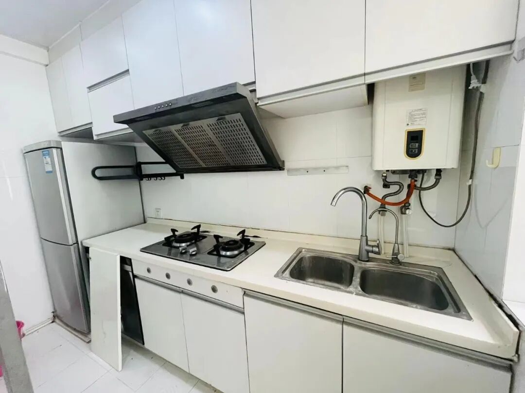 天河北二手房【鸿翔大厦】39平，总价280万！