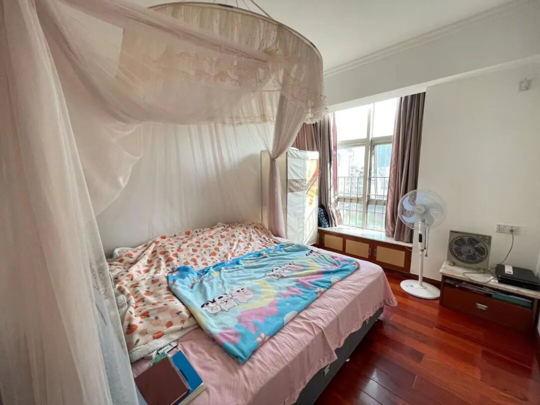 天河北二手房【华天国际广场】120平，总价850万！