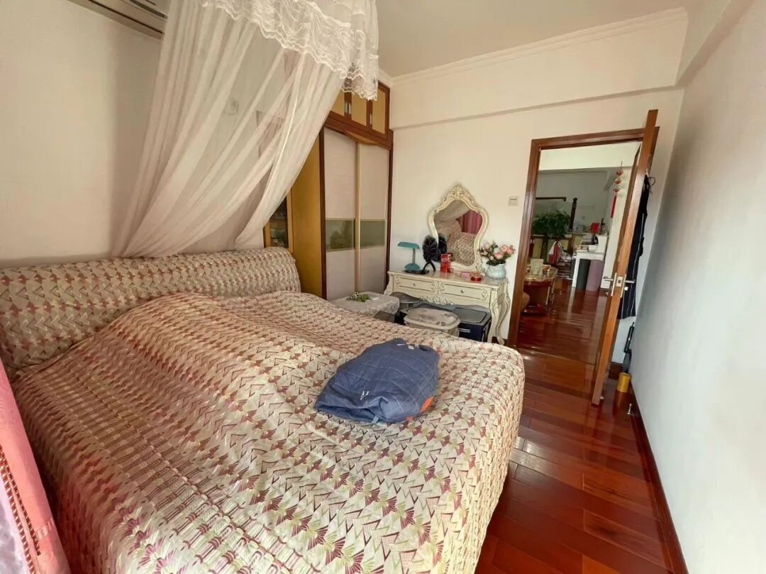 天河北二手房【华天国际广场】120平，总价850万！