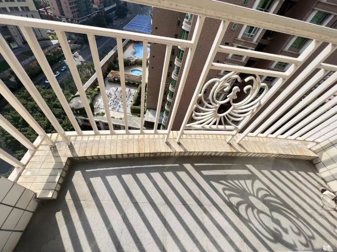 天河北二手房【鸿翔大厦】41平，总价300万！