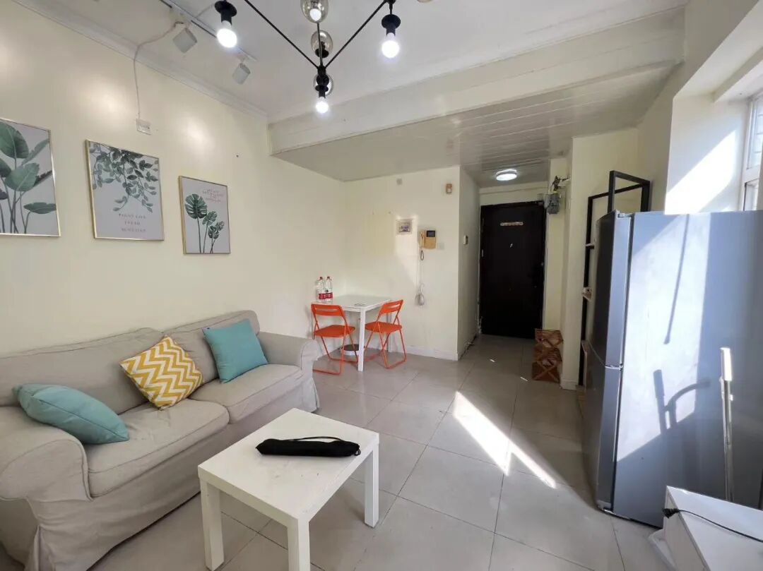 天河北二手房【鸿翔大厦】41平，总价300万！