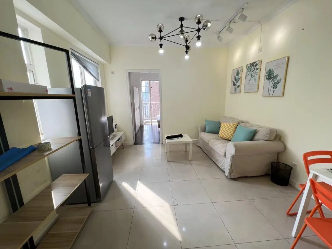 天河北二手房【鸿翔大厦】41平，总价300万！