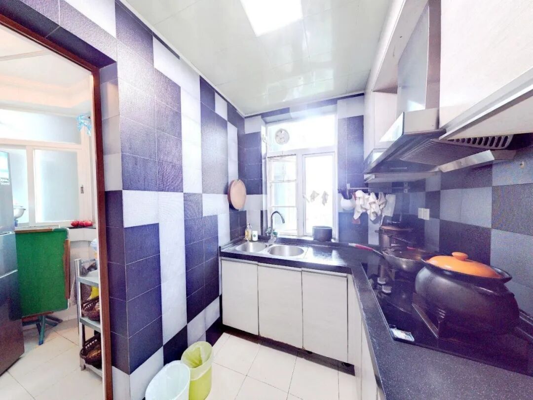 天河北二手房【伊顿18】127平，总价1180万！