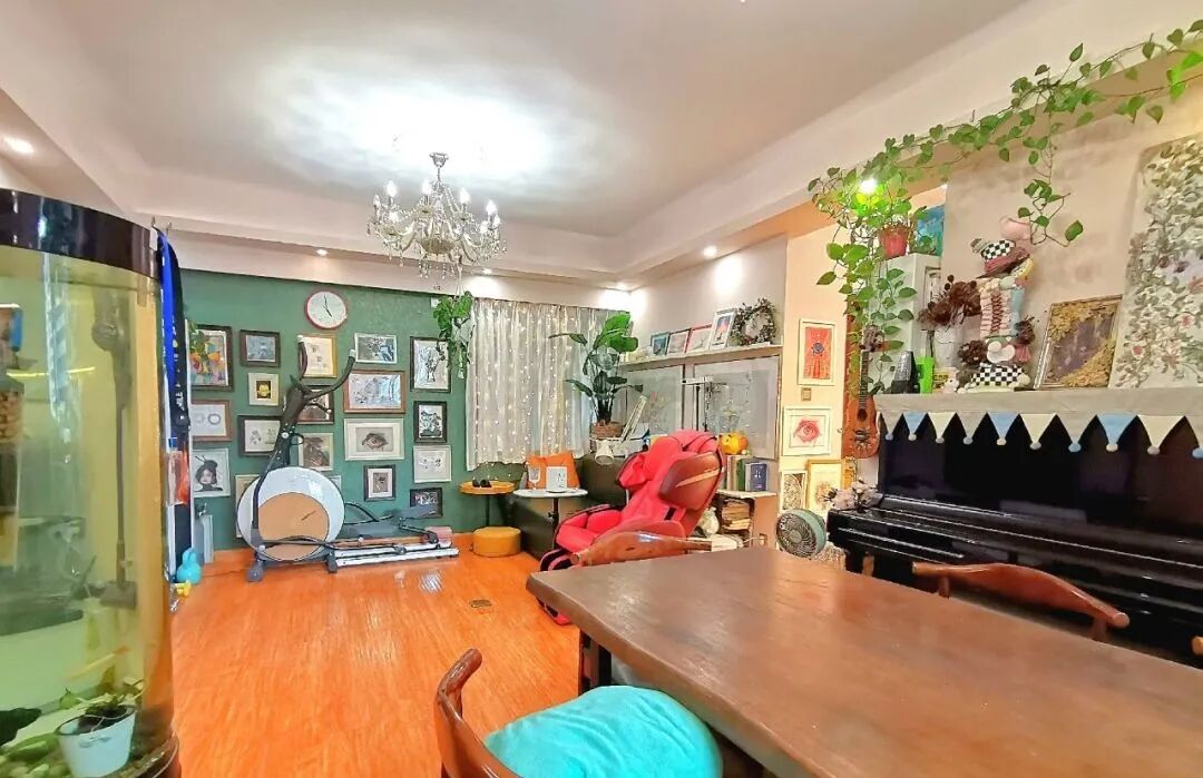 天河北二手房出售，芳草园，92平，售798万！