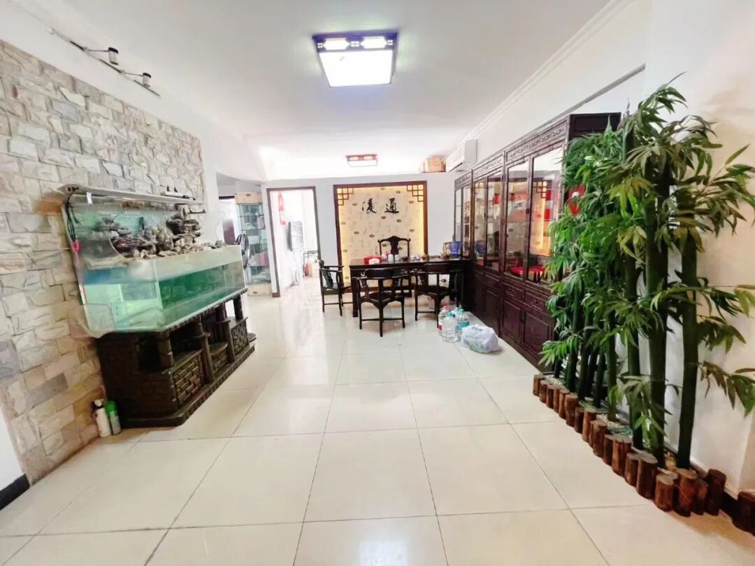 天河北二手房【鸿翔大厦】123平，总价988万！