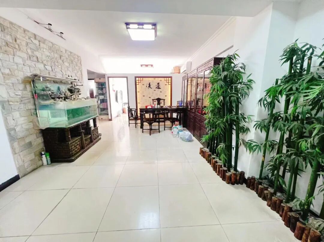 天河北二手房【鸿翔大厦】123平，总价988万！