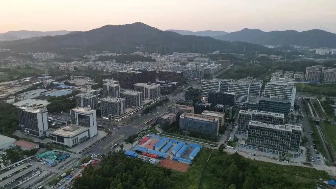 总价450万起，中建天河精诚壹号周边配套怎么样？