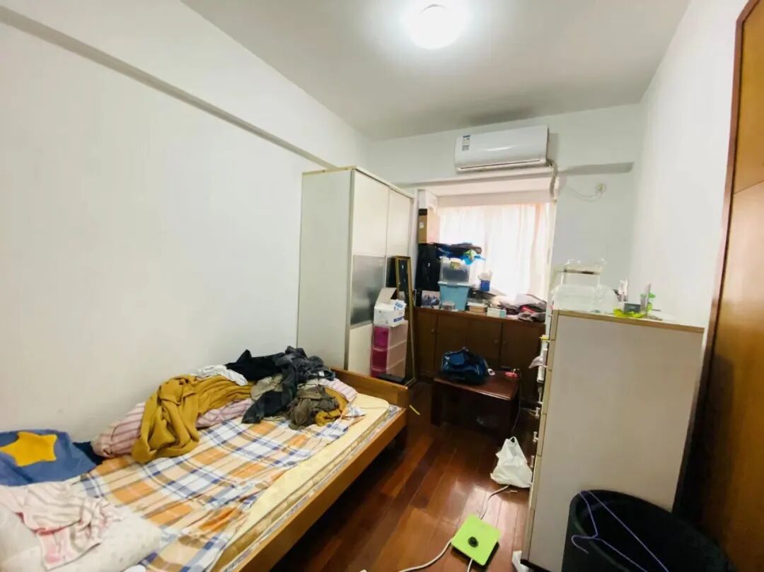 亮点好房编辑看过此房，面积为120㎡，为天河北少有闹中取静户型!