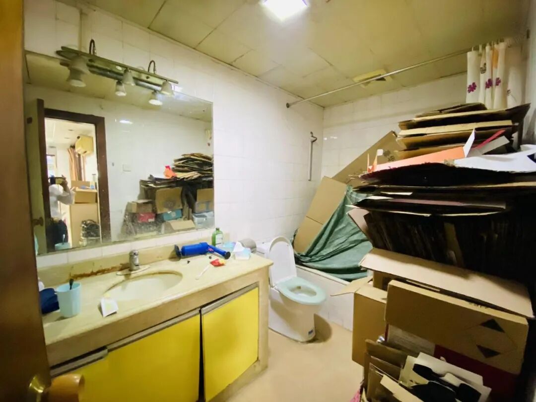 亮点好房编辑看过此房，面积为120㎡，为天河北少有闹中取静户型!