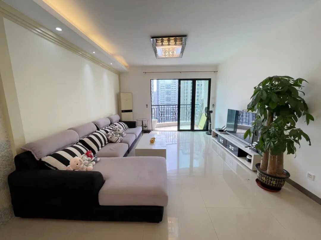 天河北二手房【芳草园】126平，总价1350万！