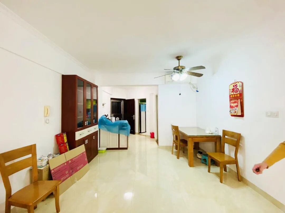 天河北二手房【鸿翔大厦】126平，总价800万！