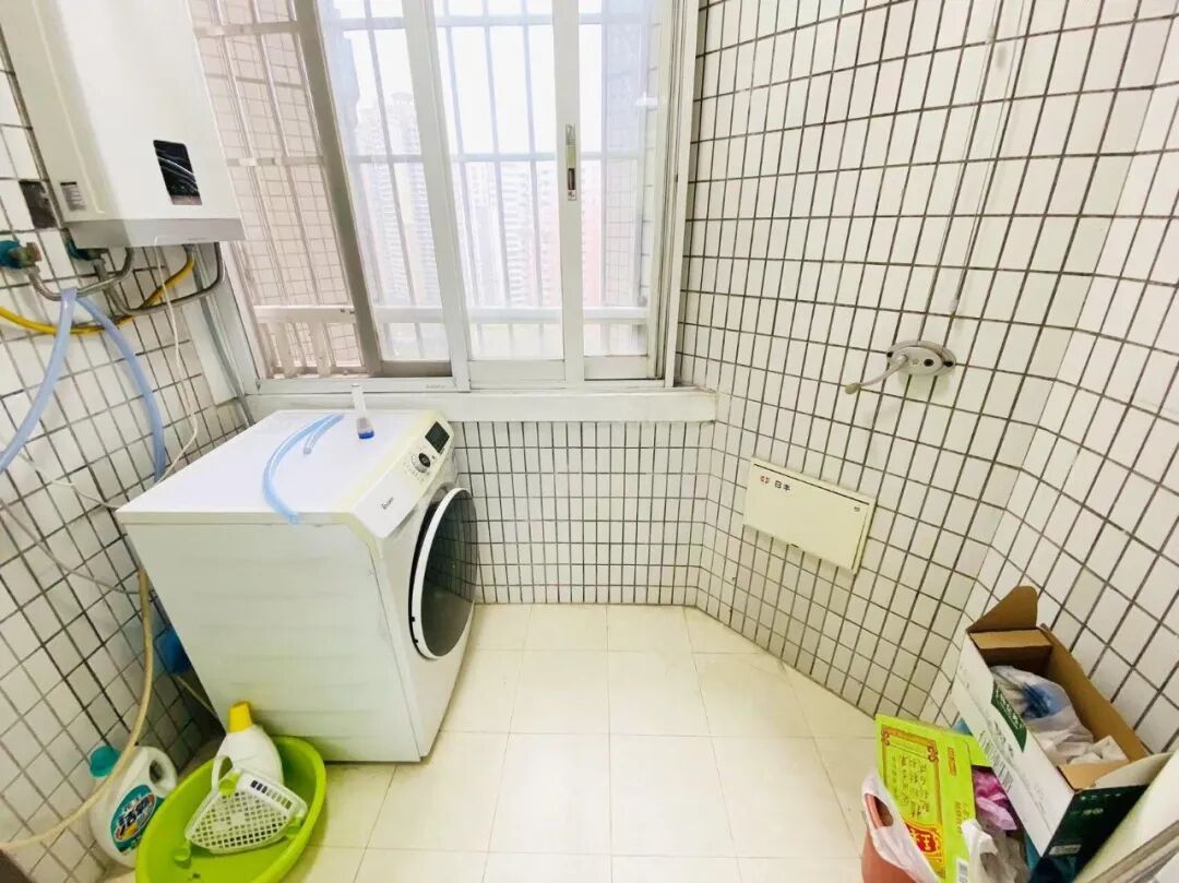 天河北二手房【鸿翔大厦】126平，总价800万！