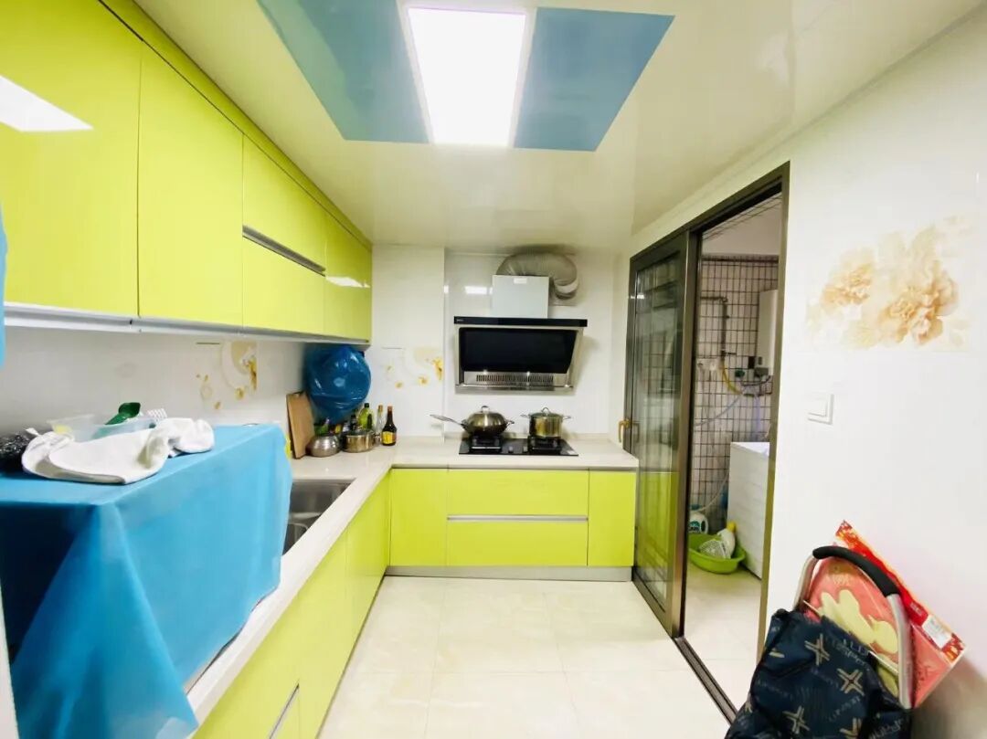 天河北二手房【鸿翔大厦】126平，总价800万！