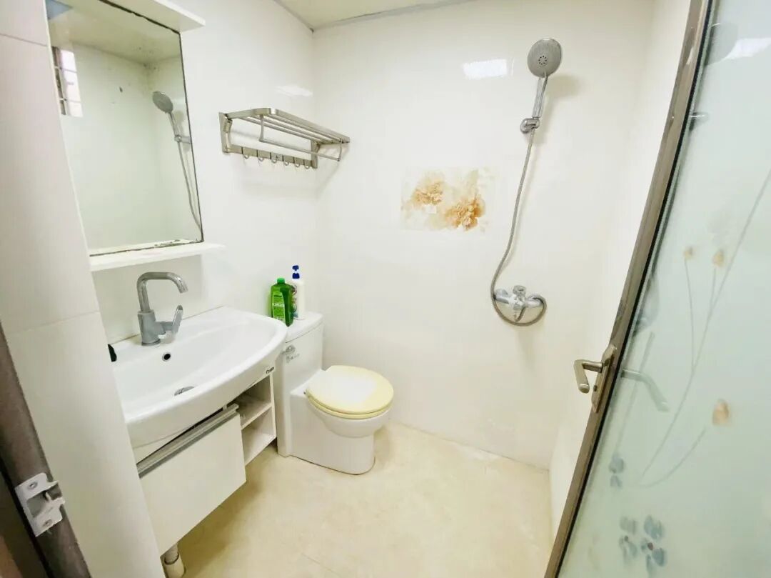 天河北二手房【鸿翔大厦】126平，总价800万！