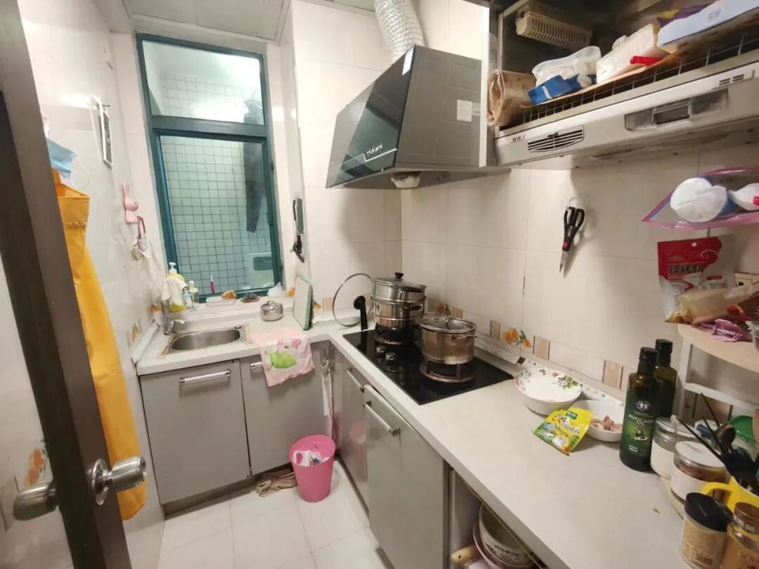 天河北二手房【金碧翡翠华庭】69平，总价595万！