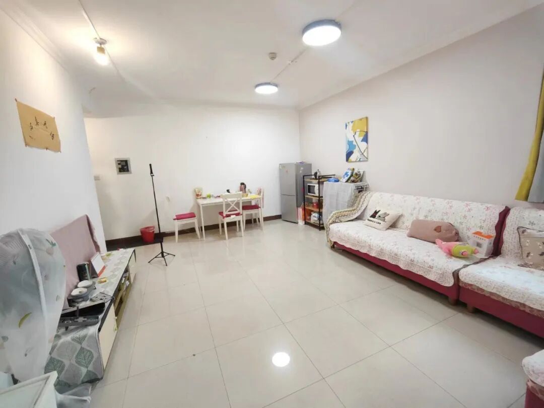 天河北二手房【金碧翡翠华庭】69平，总价595万！