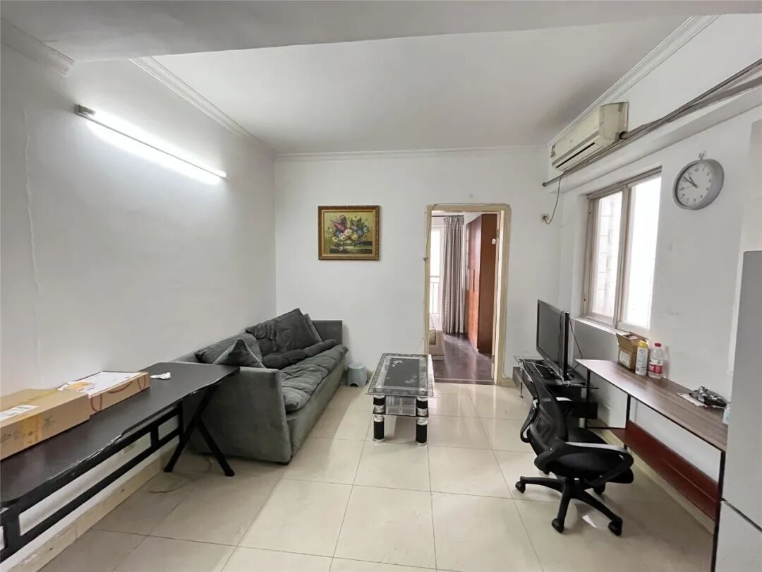 天河北二手房【鸿翔大厦】41平，总价360万！