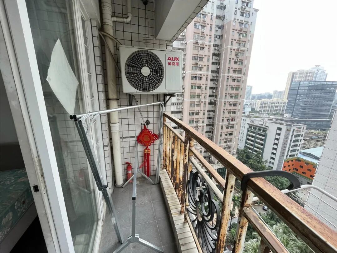 天河北二手房【鸿翔大厦】41平，总价360万！