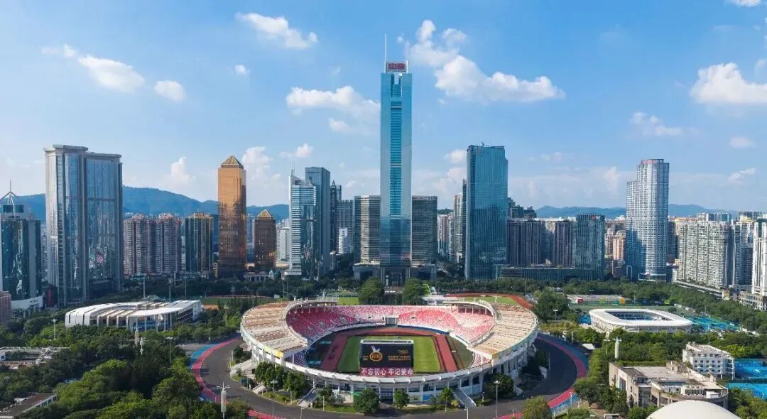 番禺龙湖金地天峯引进广外附小，总价310万！