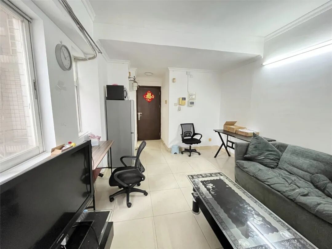 天河北二手房【鸿翔大厦】41平，总价360万！