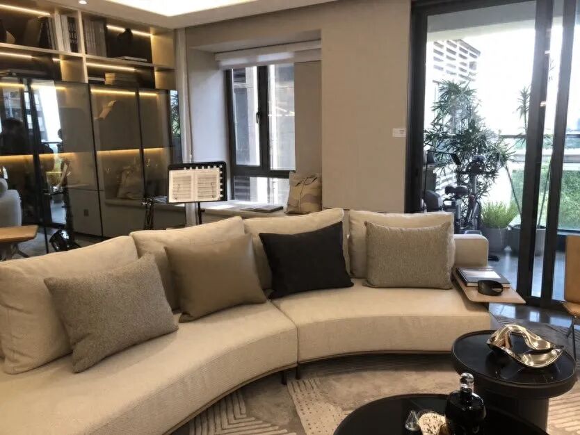 白云越秀公交天悦云山府156㎡实体板房开放