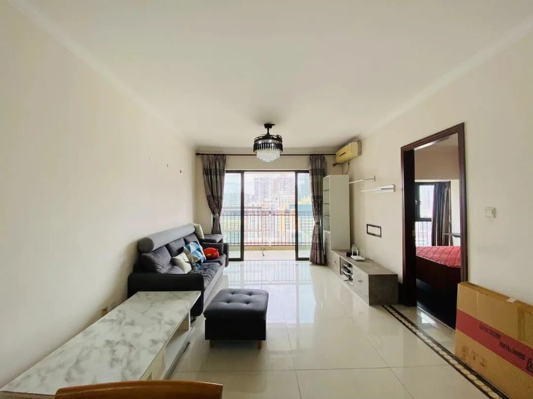 天河北二手房【保利中辰广场】73平，总价570万！