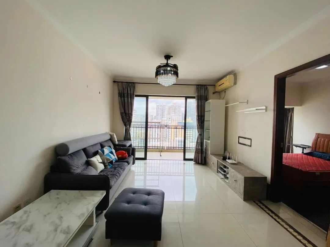 天河北二手房【保利中辰广场】73平，总价570万！