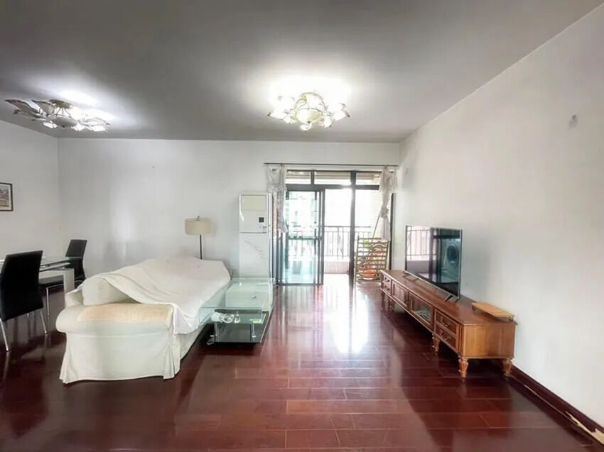 天河北二手房【芳草园】128平，总价1200万！