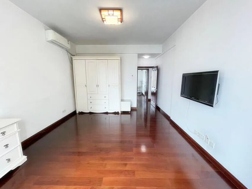 天河北二手房【芳草园】128平，总价1200万！