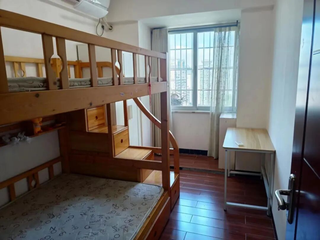 天河北二手房【华天国际广场】88平，总价560万！