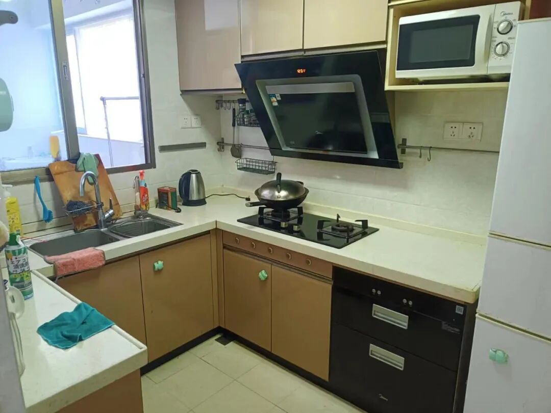 天河北二手房【华天国际广场】88平，总价560万！