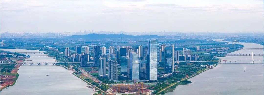 横沥岛捅破天花板，旭辉曜玥湾铂森江海大平层5万+/平！